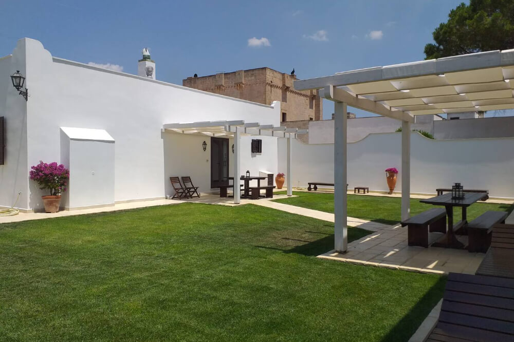 Vista del giardino Casa vacanze Bosco di Mudonato Avetrana